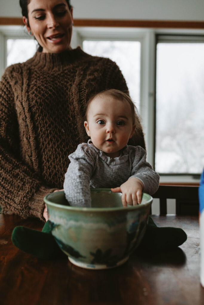 lifestyle photography, cooking with your kids, in home photoshoot